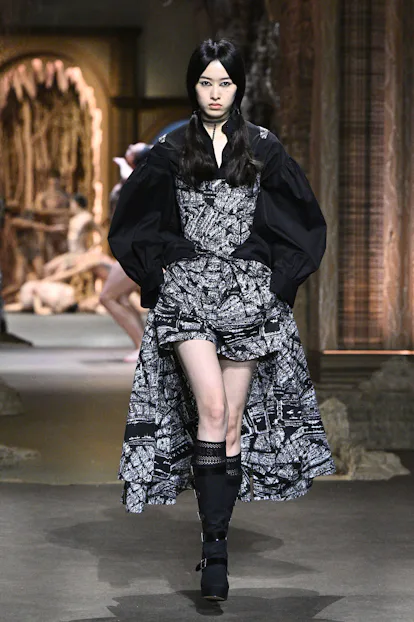Dior’s Spring/Summer 2023 Collection Brings 16th Century Style Into The ...