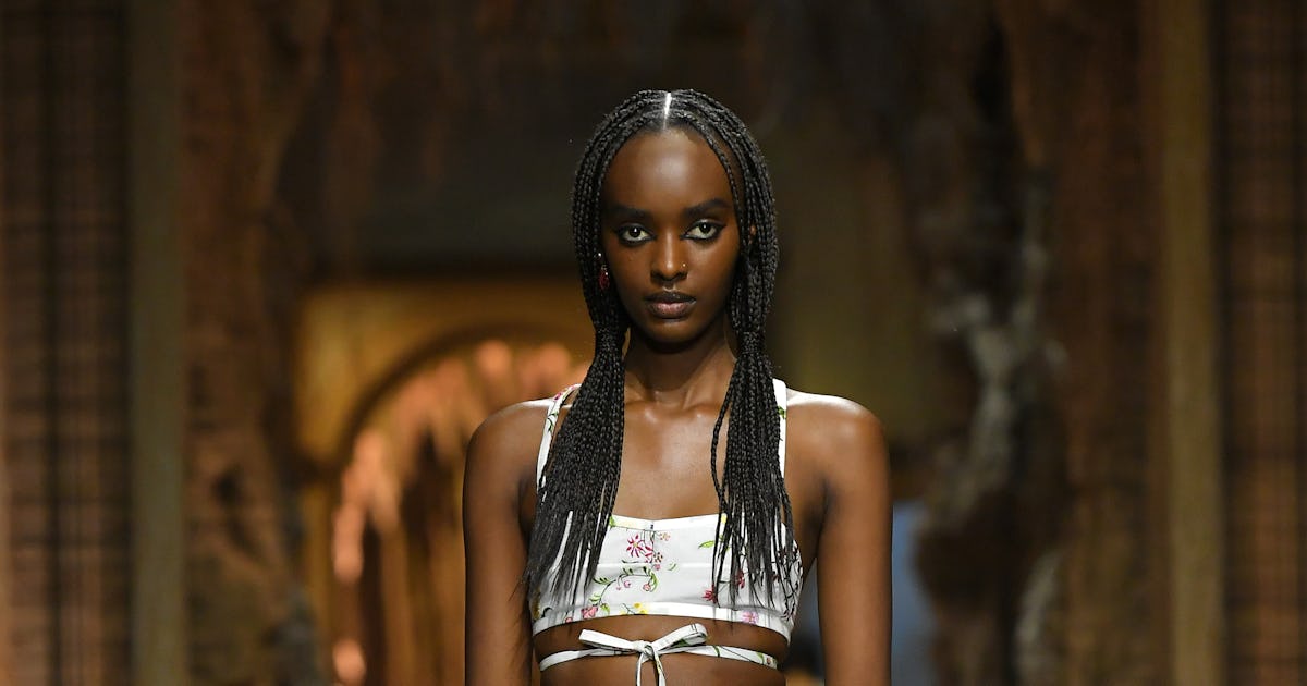 Dior’s Spring/Summer 2023 Collection Brings 16th Century Style Into The ...