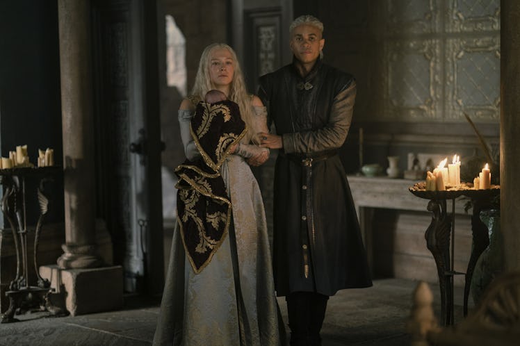 Emma D’Arcy as Rhaenyra Targaryen and John MacMillan as Laenor Velaryon in House of the Dragon Episo...