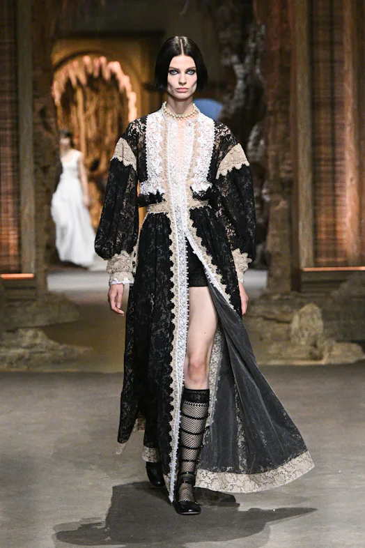 Dior’s Spring/Summer 2023 Collection Brings 16th Century Style Into The ...