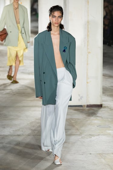 See All the very best Looks 5 Dries Van Noten spring 2023