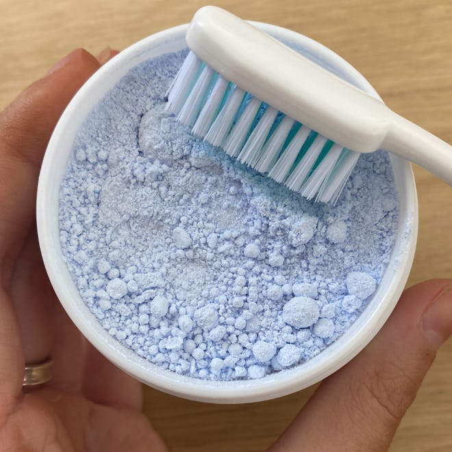 Non-Abrasive Teeth Whitening Powder