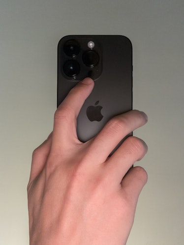 My index finger bumps up against the iPhone 14 Pro’s huge camera bump.