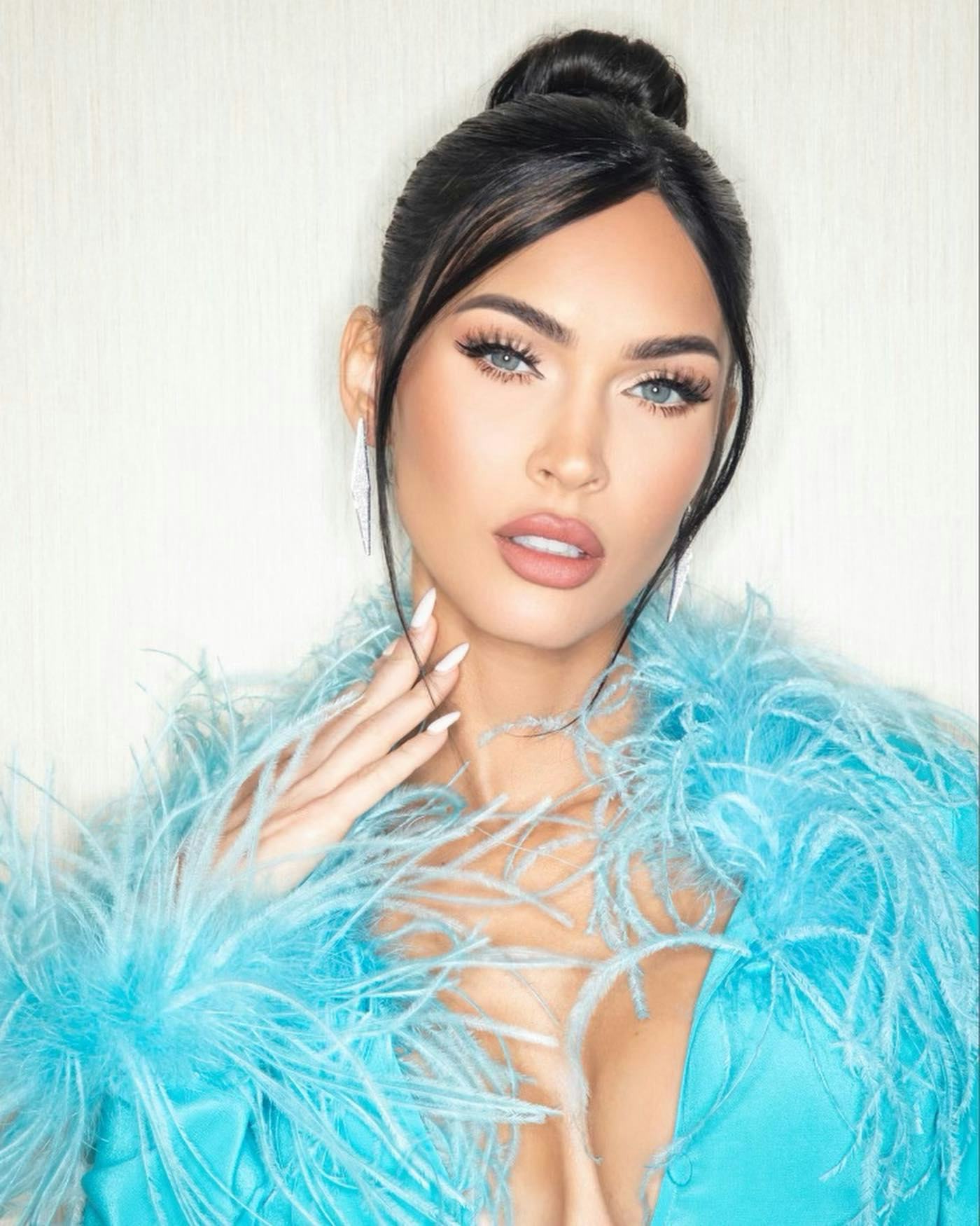 Megan Fox jelly nails and long stiletto nail shape