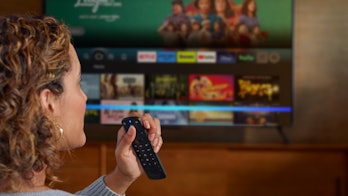 Alexa Voice Remote Pro används för att söka efter Fire TV.