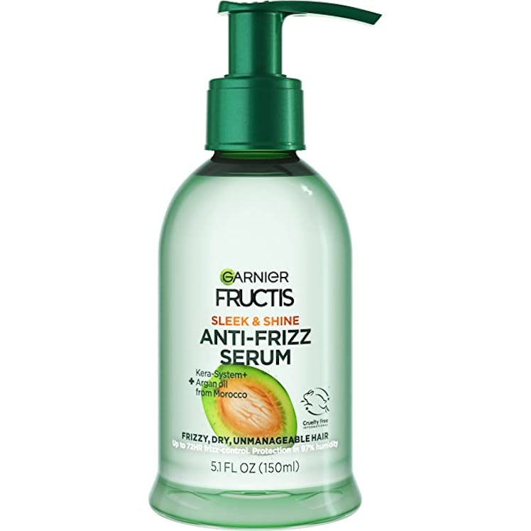 Style straight hair in humidity using Garnier Fructis Sleek and Shine Anti-Frizz Serum