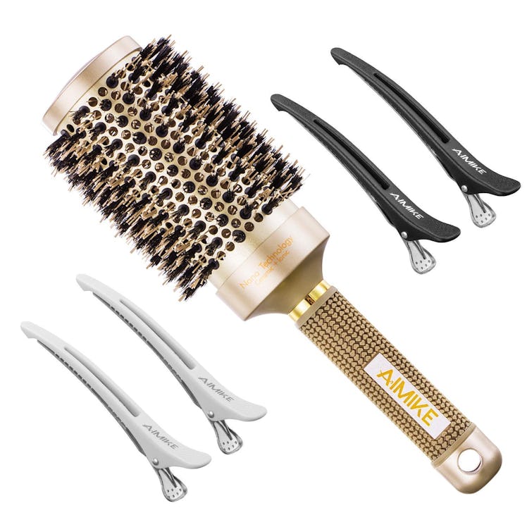 Style straight hair in humidity using Nano Thermal Ceramic & Ionic Round Brush from AIMIKE