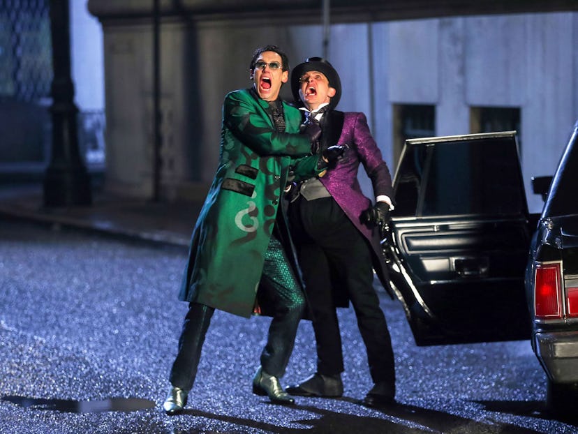 Penguin and Riddler don their classic costumes in the Gotham Season 5.