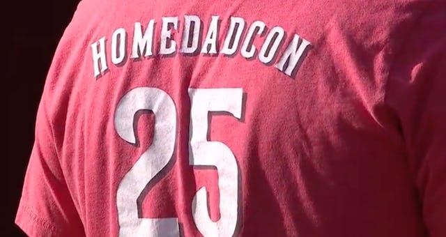 Over 100 dads gathered for Home Dad Con in Phoenix, Arizona.