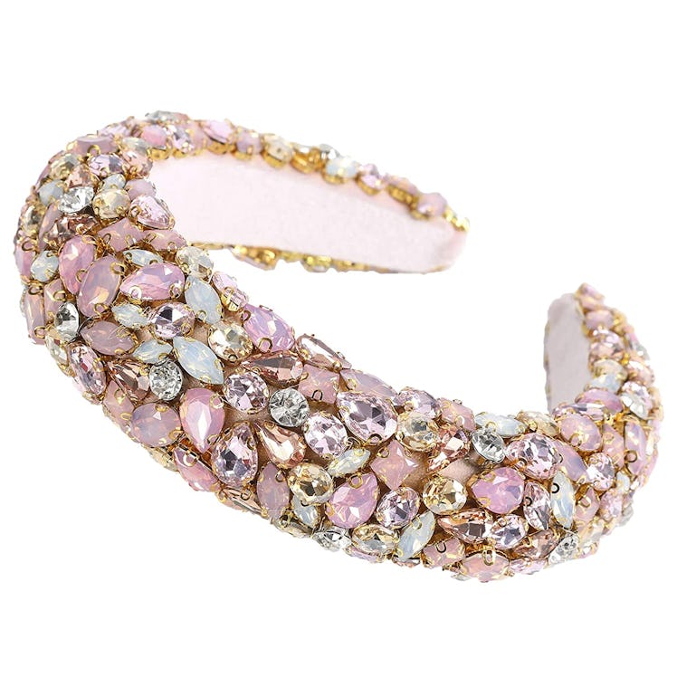 Wear headbands like Kate Middleton with thisBaroque Crystal Soft Velvet Padded Headband