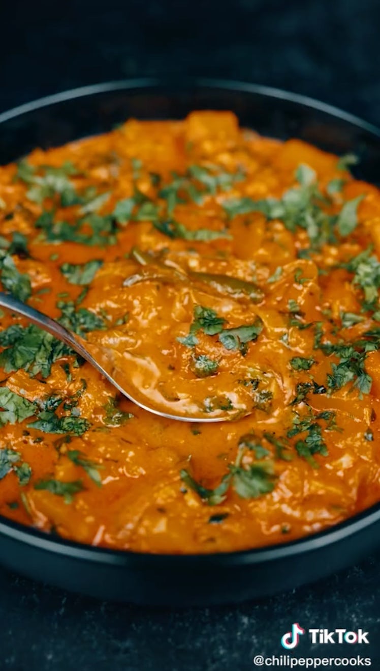 The pumpkin and Thai chili curry TikTok fall recipe is a festive and delicious pumpkin recipe to mak...