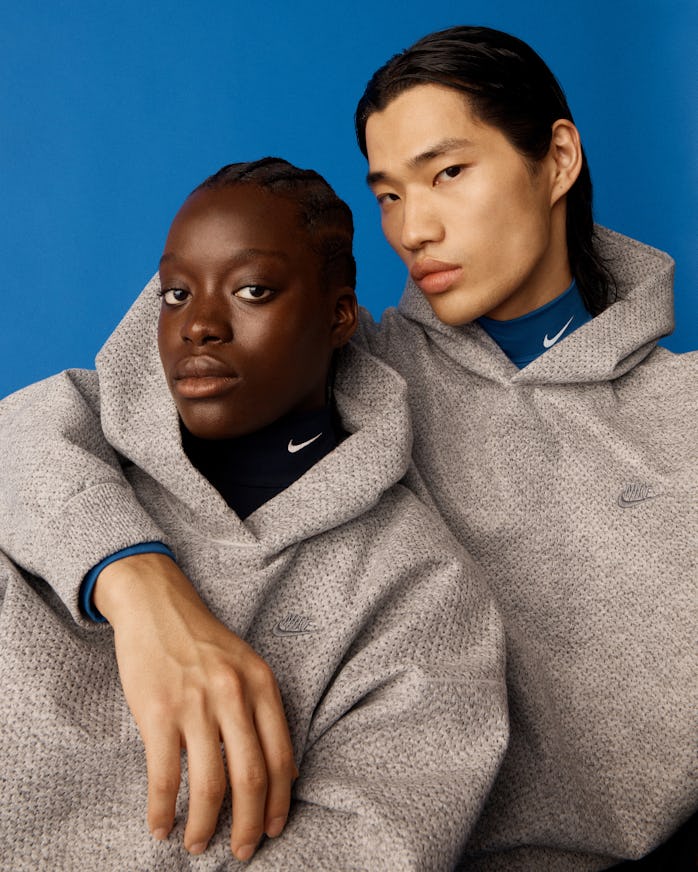 Nike Forward sweatshirts