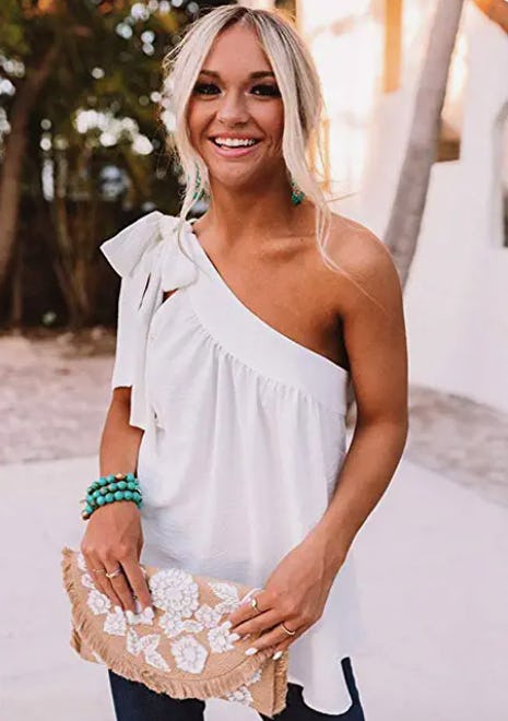 Guteidee One-Shoulder Bow Knot Top