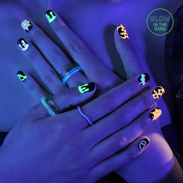 Easy Halloween 2022 Nail Press-Ons include Glow Potion Gel Manicure Strips from Dashing Diva