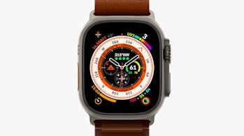 Apple Watch Ultra front watch face.