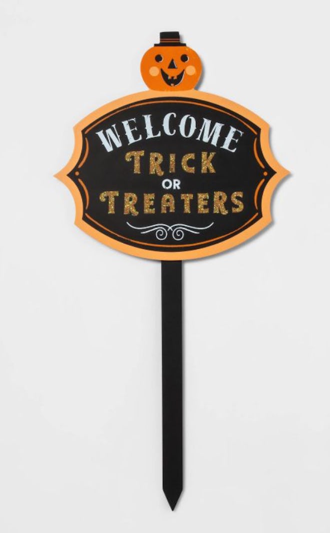 This Hyde & EEK! Boutique Falloween Welcome Trick or Treaters Halloween Decorative Yard Stake is one...