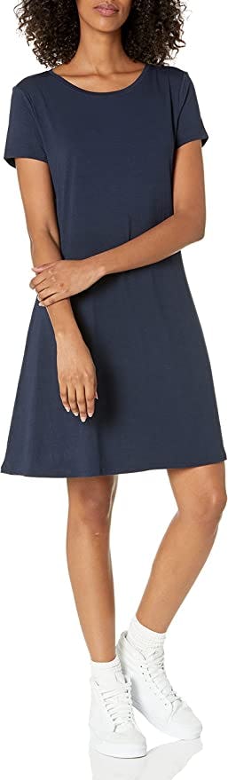 Amazon Essentials Short-Sleeve Scoopneck Swing Dress