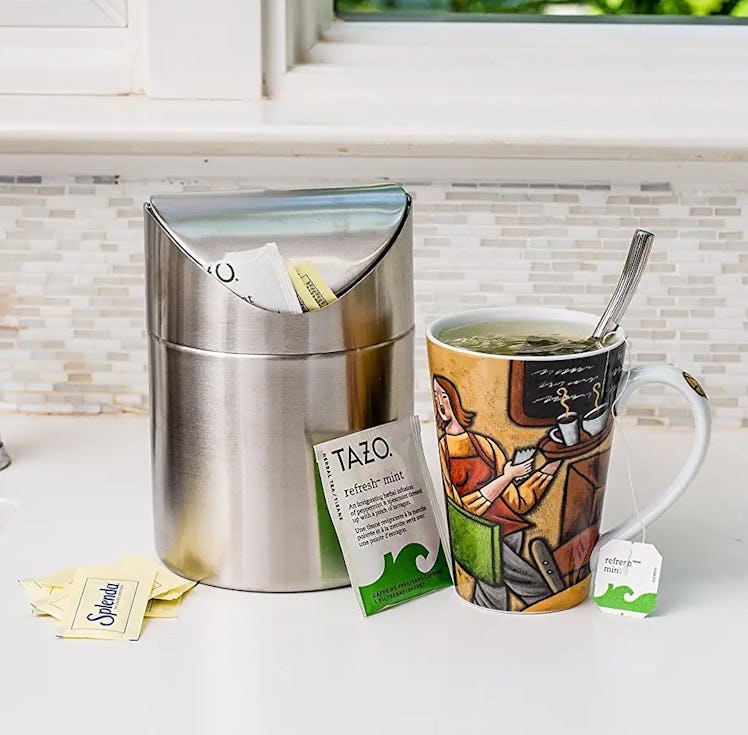 Estilo Mini Countertop Trash Can