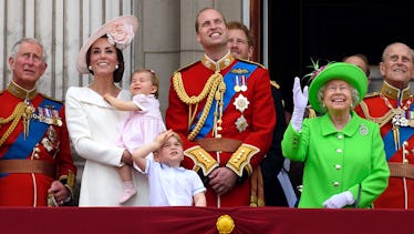 Queen Elizabeth II's Greatest Style Minutes: A Visual History 15 Queen Elizabeth II wearing bright green at the 2016 Trooping the Color