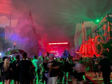 Universal Studios' Halloween Horror Nights 2022 haunted houses are some of the best. 
