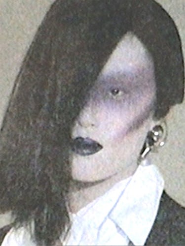 Hair Stylist Guido Palau Assesses His Famous Profession 9 c19f298a c9a5 4e50 8e99 2212359526e6 wm202204beau7.jpg?w=375&h=500&fit=crop&crop=focalpoint&auto=format%2Ccompress&fp x=0.464&fp y=0