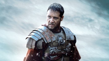 Maximus (Russell Crowe) wears his Roman war armor on an official poster for Gladiator