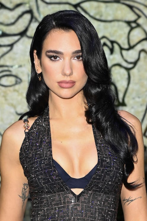 Your guide to the goth-chic raven black hair color trend.