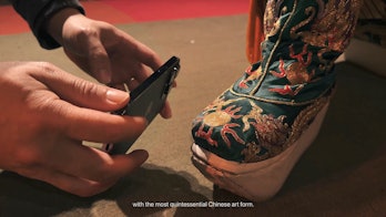 iPhone 14 Pro "Through the Five Passes" Chinese New Year 2022 short film camera angle behind the sce...