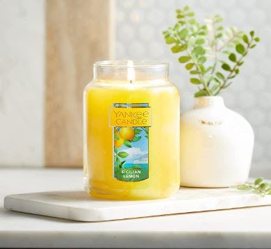The 12 Best Lemon Candles
