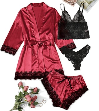WDIRARA Satin And Lace Lingerie Sleepwear Set With Robe (4 Pieces)