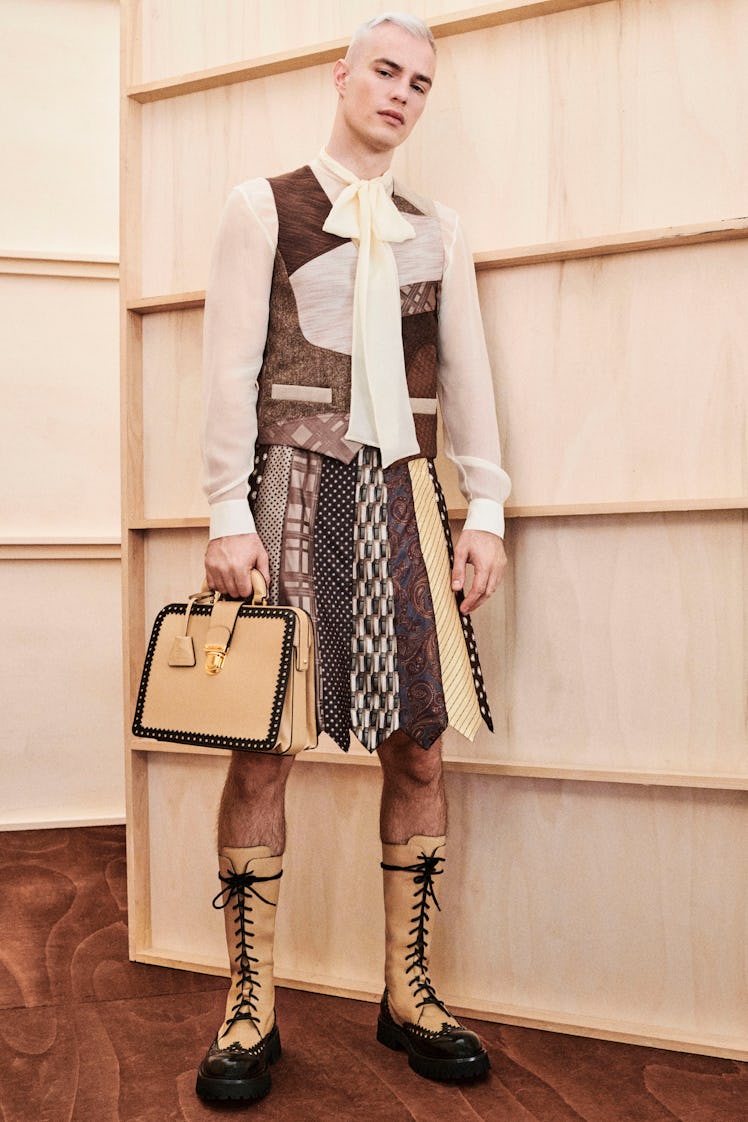 a look from moschino fall 2023 mens