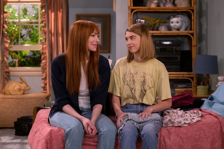 Laura Prepon returns as Donna, with Callie Haverda as her daughter, Leia, in That ‘90s Show. 