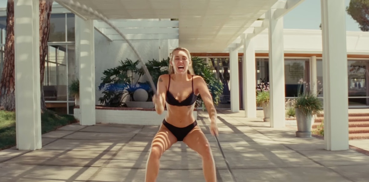 Ass Porn Miley Cyrus - Miley Cyrus' Workout From The \
