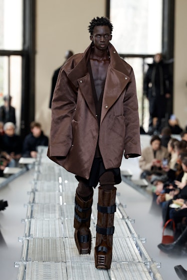 A model walks the runway during the Rick Owens Menswear Fall-Winter 2023-2024 show as part of Paris ...