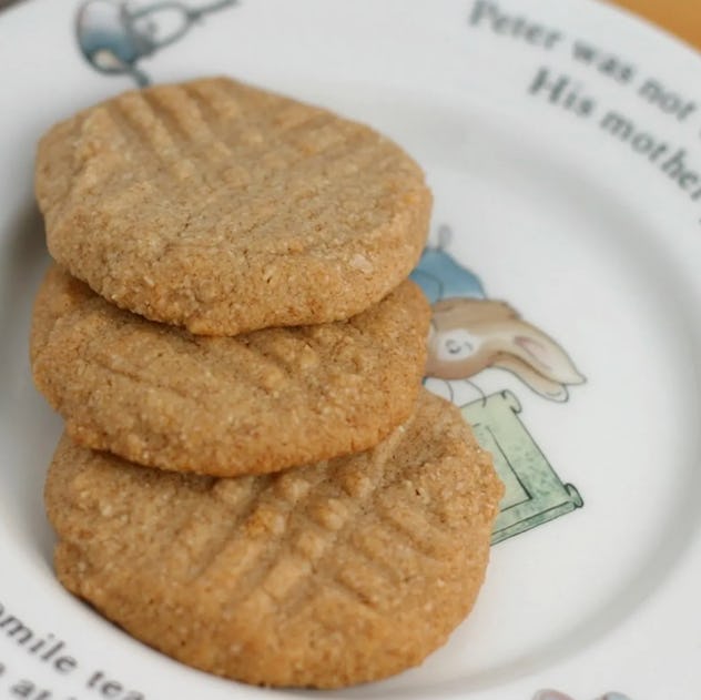 This cinnamon cookie recipe is made without eggs.