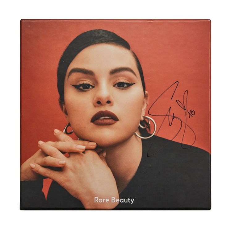 A signed Selena Gomez Rare Beauty package is available in the Grammy Awards auction for 2023. 