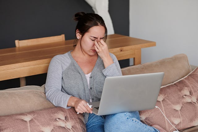 The signs of a deviated septum can include chronic stuffiness, pressure, and frequent nosebleeds.