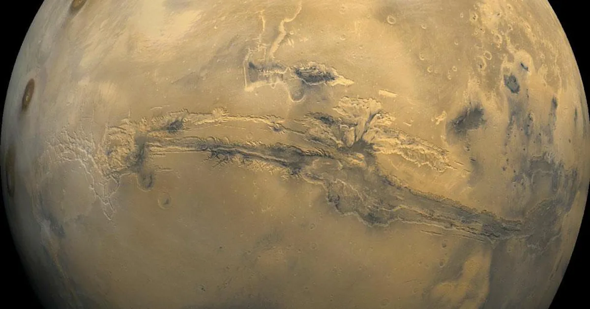 Mars Volcano Texture Astronomers find a surprise layer of volcanic rock in Mars’ massive canyon