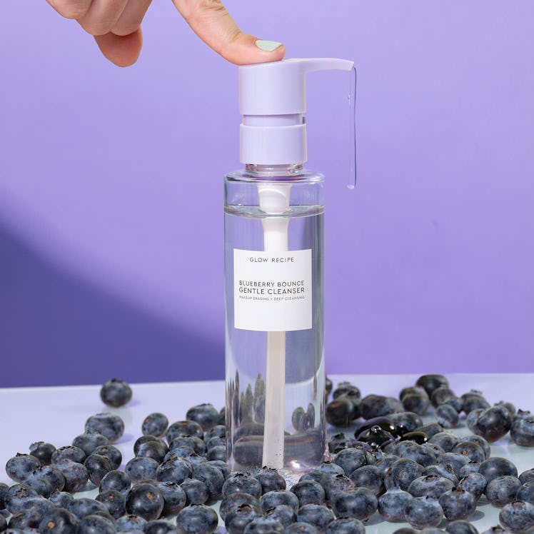 Glow Recipe Blueberry Bounce Gentle Cleanser