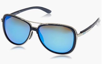 If you're looking for snow glasses for snow glare, consider these popular Oakley sunglasses with pol...