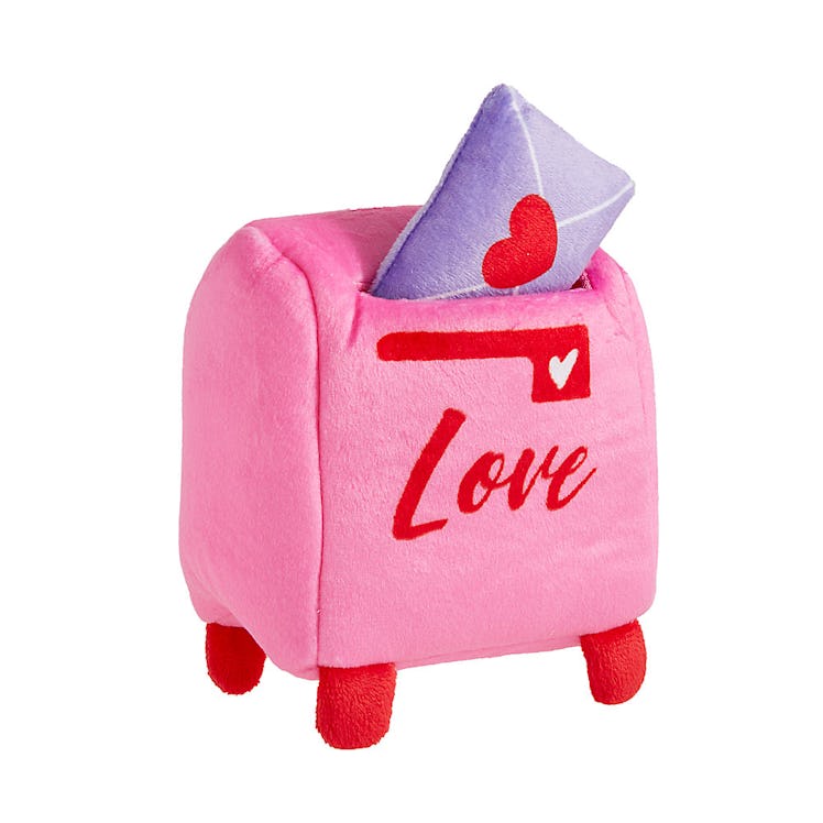 This mailbox toy for cats is too cute from PetSmart's Valentine's Day collection for 2023. 