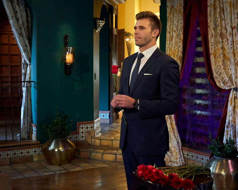 Zach's 'Bachelor' season has finally arrived, and he walked Bustle through Night 1 — from first impr...