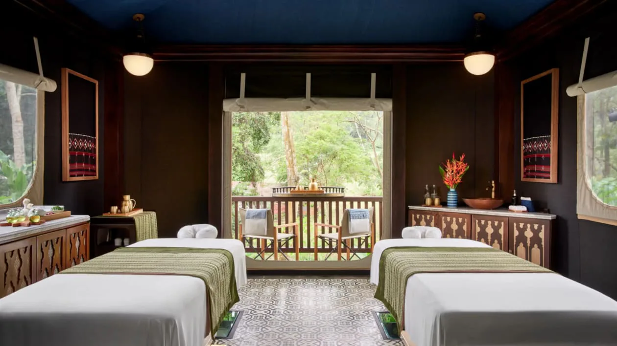 Stunning Beautiful Off Grid Hotels image