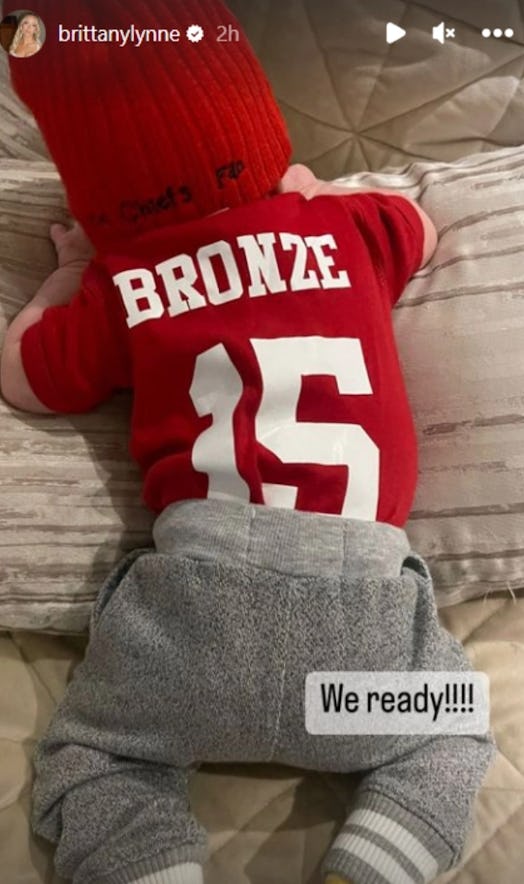 Bronze Mahomes wears his dad's colors.