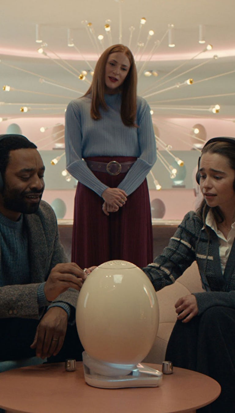 'The Pod Generation' review: Emilia Clarke and Chiwetel Ejiofor can't