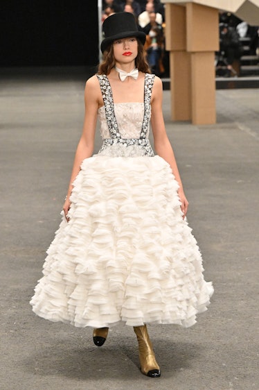 Chanel Spring 2023 Couture Collection in 2023  Couture fashion, Chanel  spring, Chanel shoes