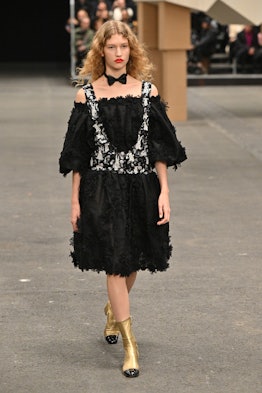 ⚜️SS23 Chanel Cambon Dress, Luxury, Apparel on Carousell