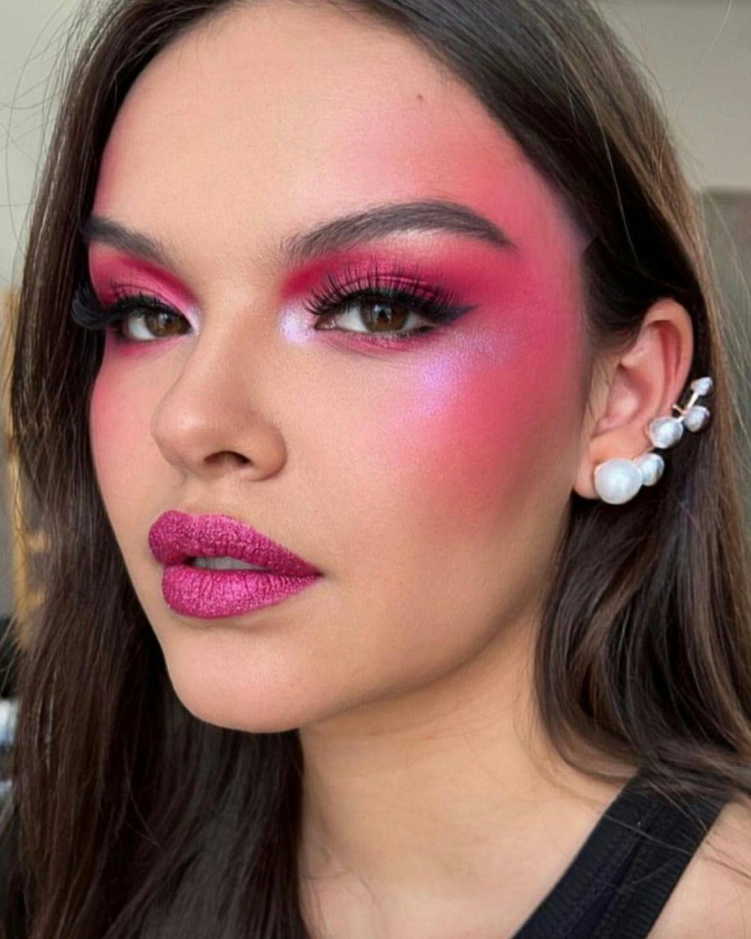 23 Romantic Valentine's Day Makeup Looks For 2023