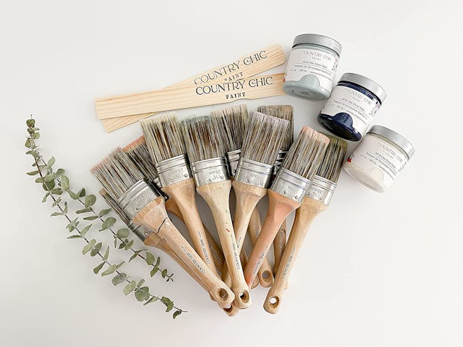 Country Chic Chalk Style Paint Brush