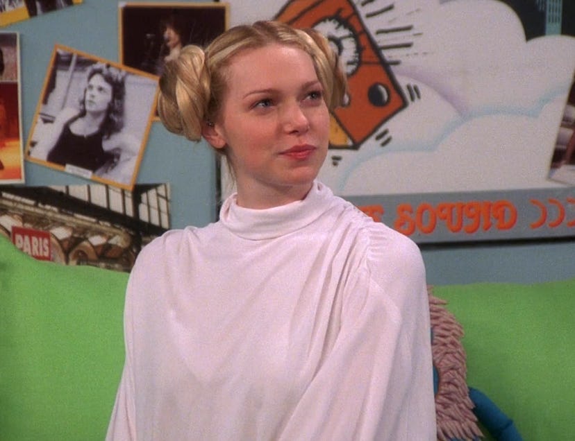 In addition to welcoming back most of the original cast, ‘That 90’s Show’ includes plenty of Easter …